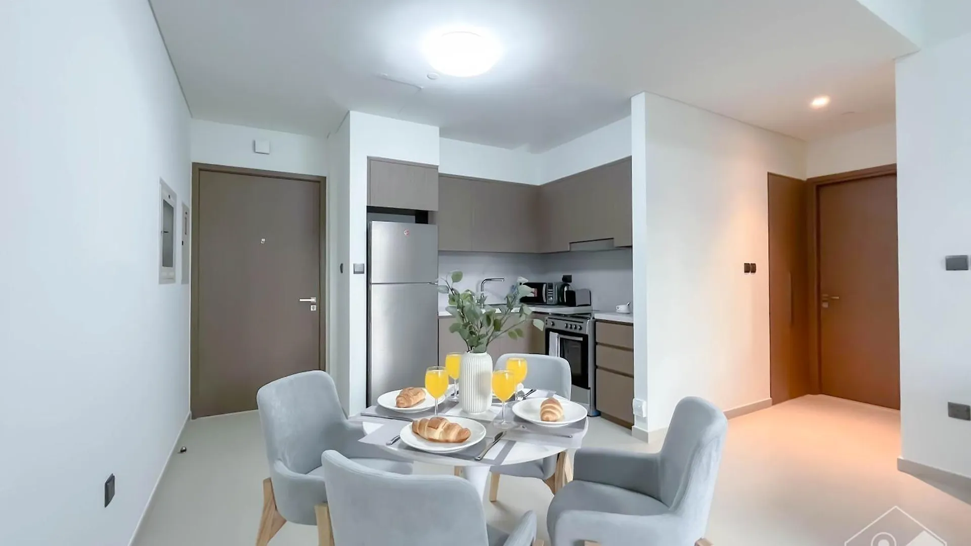 Luxurious 1B With Breathtaking Views Downtown Apartment Dubai